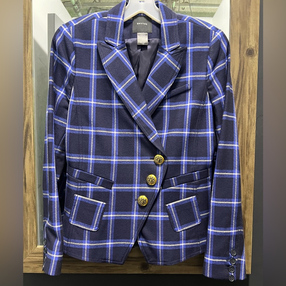 SMYTHE Crossover blazer Blue and Navy plaid size 8 to 10 - Excellent condition!